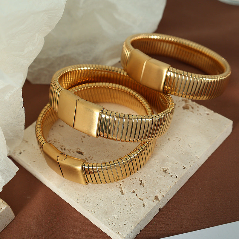 Wholesale Retro Personalized New Titanium Steel Magnetic Gold-plated Bracelet